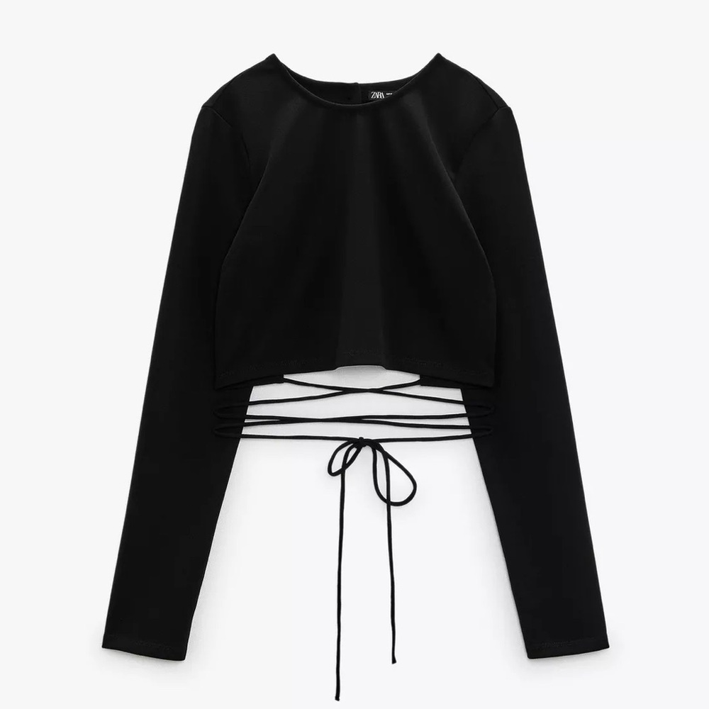 ✨3 FOR $30 BUNDLE SALE! + DISCOUNTED SHIPPING✨ Zara Black Long Sleeve Crop Top